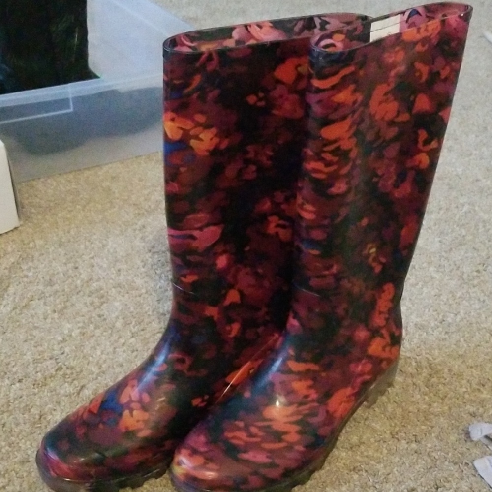 Brand new Merona rain boots